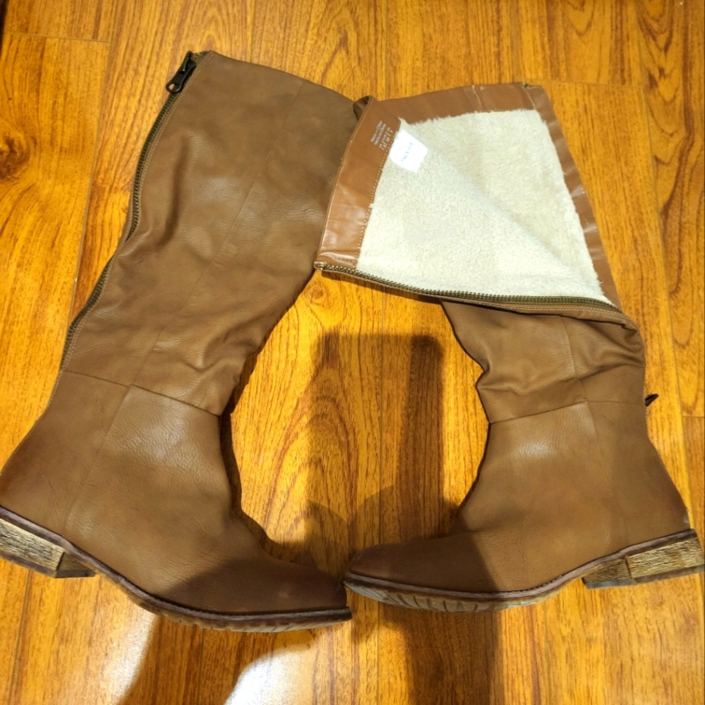 Aldo Boots Size 7.5